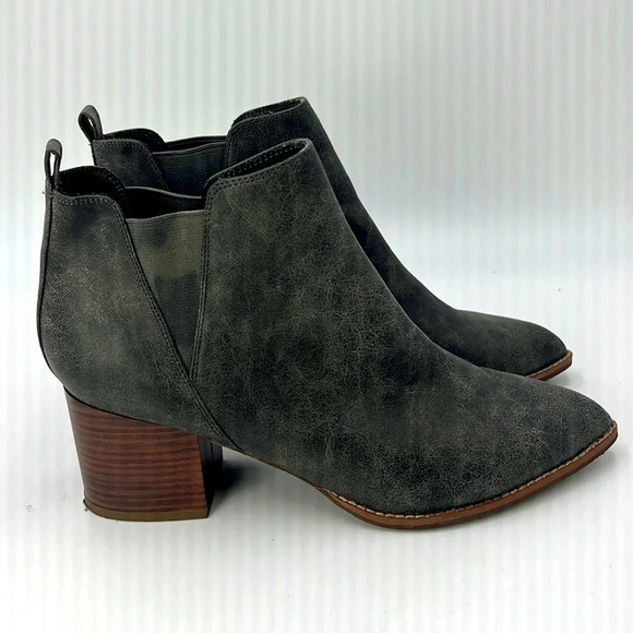 BC Born in California Leather Ankle Boots - Picture 2 of 5